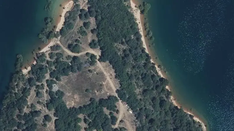 Vue aérienne : Plage du lac de Sainte-Croix
