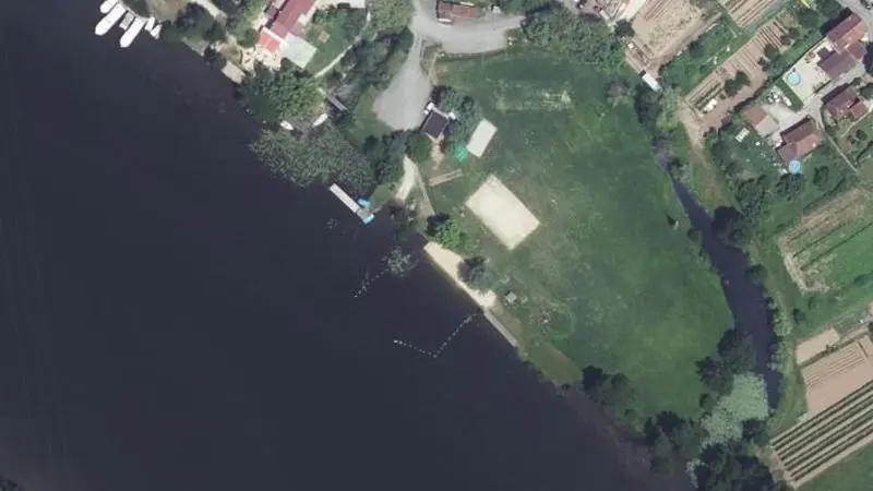 Vue aérienne : Base de Caix