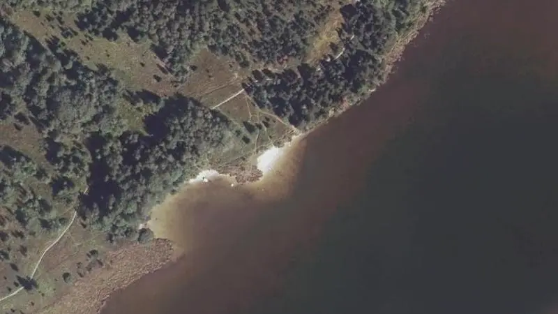 Vue aérienne : Plage du lac des Mortes