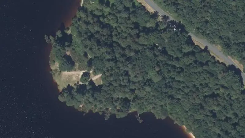 Vue aérienne : Plage du lac de Vassivière
