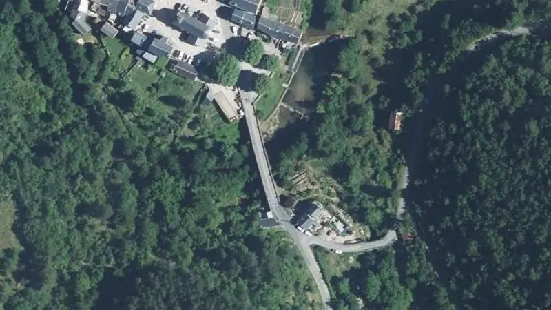 Vue aérienne : La Pensiere de Treves