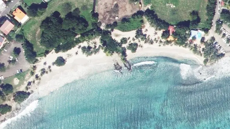 Vue aérienne : Gros Raisin : Milieu Plage