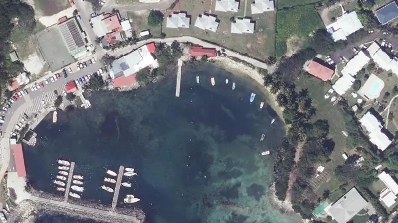 Vue aérienne : Anse Dumont