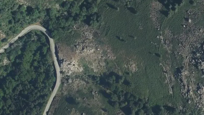 Vue aérienne : Baignade du ruisseau de Roussas