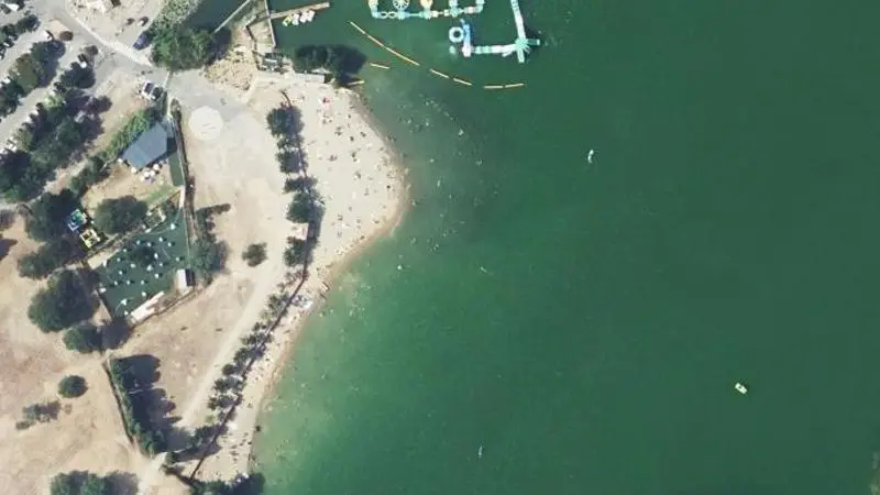 Vue aérienne : Plage Publique