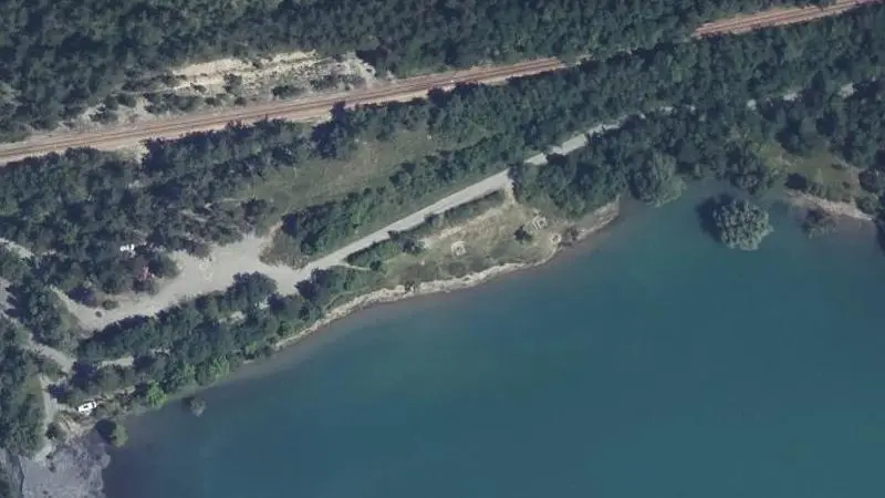 Vue aérienne : Plage du lac de Serre-Ponçon