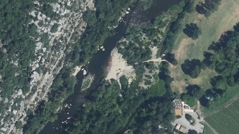 Vue aérienne : Plage de l'Ardèche