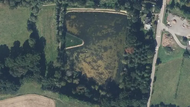 Vue aérienne : Baignade du ruisseau de la Touche