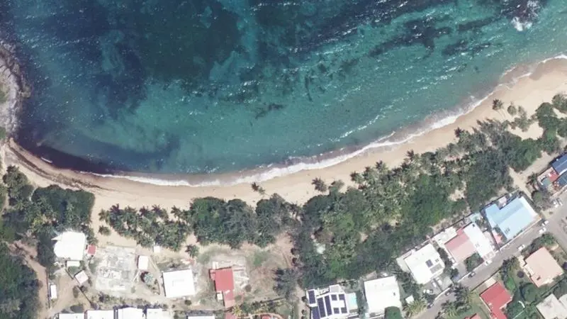 Vue aérienne : Anse l'Etang : Face Acces Principal