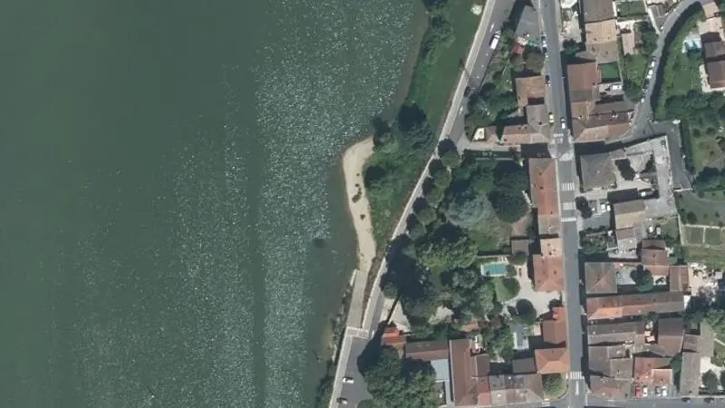 Vue aérienne : Plage de la Saône