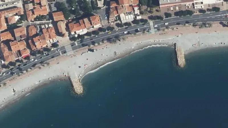 Vue aérienne : De l'Eglise
