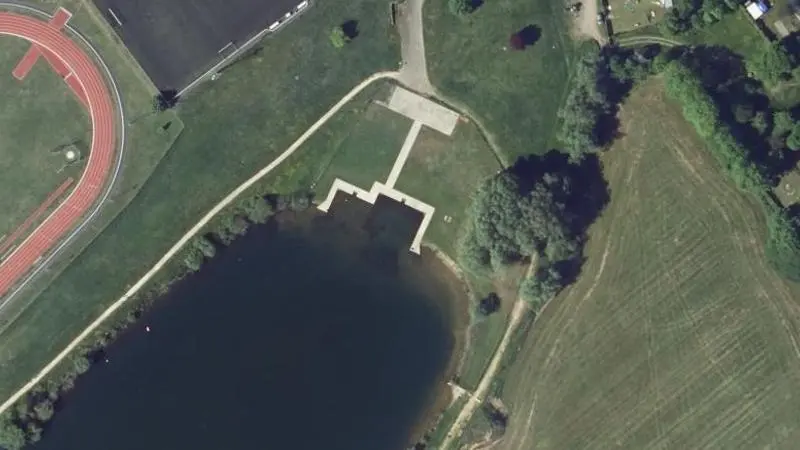 Vue aérienne : Baignade du lac