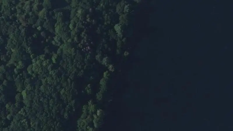 Vue aérienne : Plage du lac du Laouzas